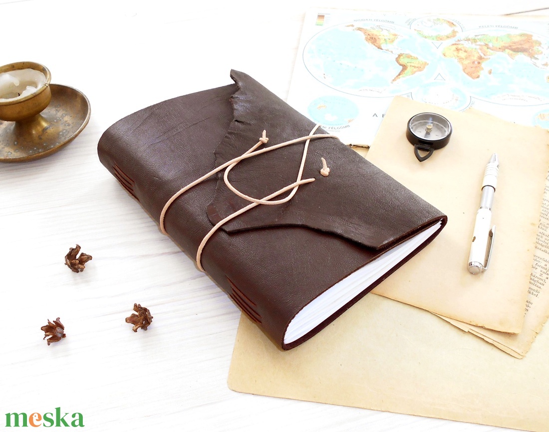 KALANDOR - Valódi bőr borítású kézműves napló A5 méretben - Iránytű motívummal - otthon & életmód - papír, írószer - jegyzetfüzet & napló - Meska.hu