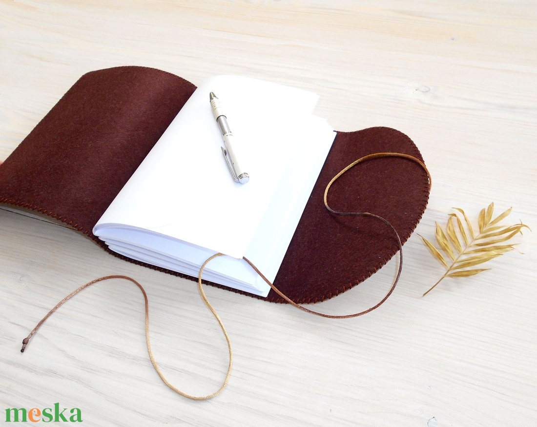 TITKOK KULCSA - Műbőr borítású kézműves napló A5 méretben - otthon & életmód - papír, írószer - jegyzetfüzet & napló - Meska.hu