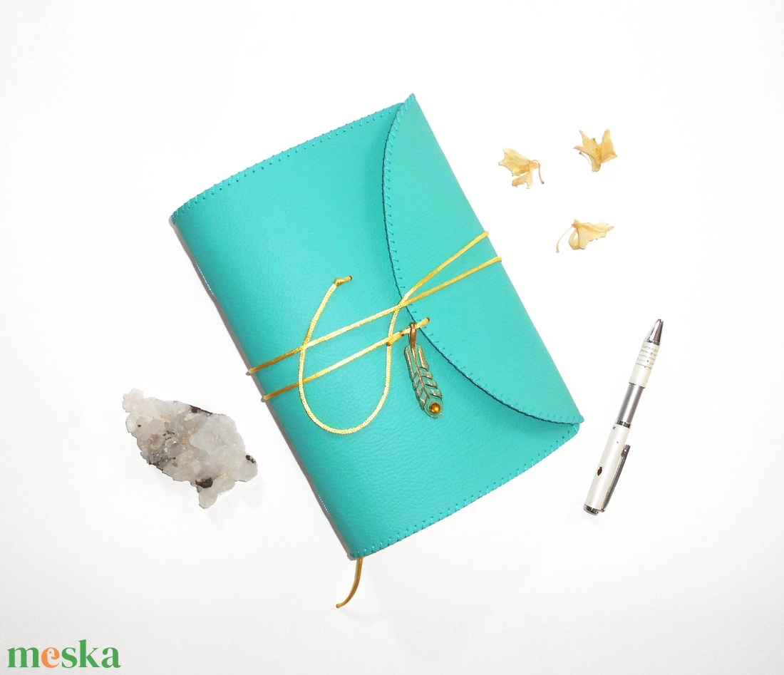 VARÁZSTOLL - Műbőr borítású kézműves napló A5 méretben - otthon & életmód - papír, írószer - jegyzetfüzet & napló - Meska.hu