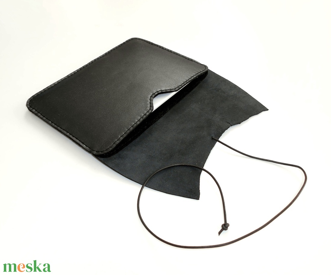 Dickens -  fekete színű valódi bőr Kindle, könyvolvasó tok - 6 méretben - táska & tok - ebook & tablet tok - Meska.hu