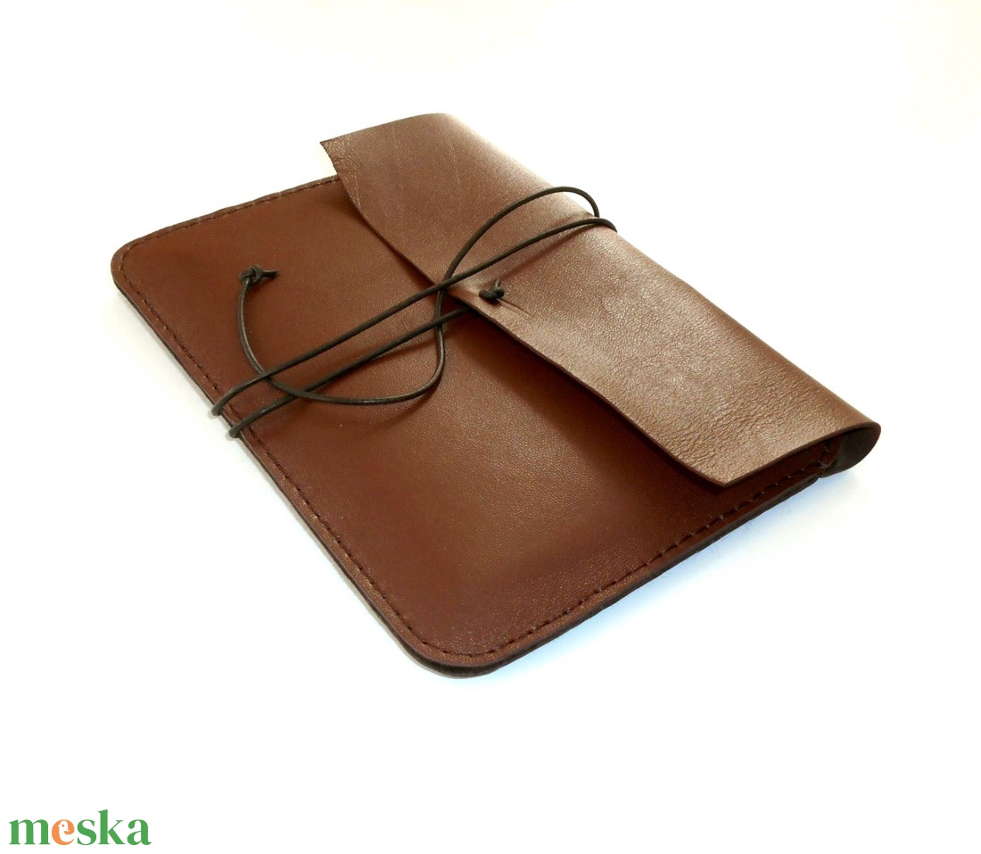 Dickens -  Barna színű valódi bőr Kindle, könyvolvasó tok - 6 méretben - táska & tok - ebook & tablet tok - Meska.hu