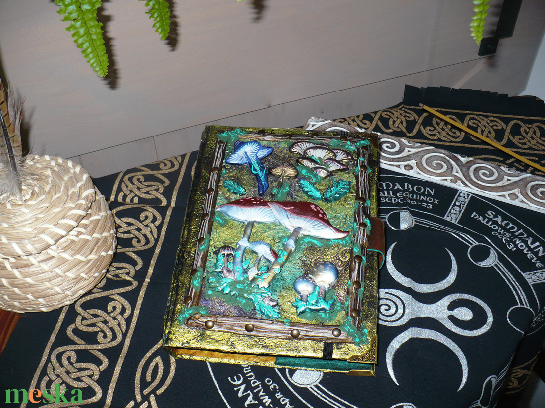 Shroomy könyvborító A/5 - otthon & életmód - papír, írószer - könyv- és füzetborító - Meska.hu