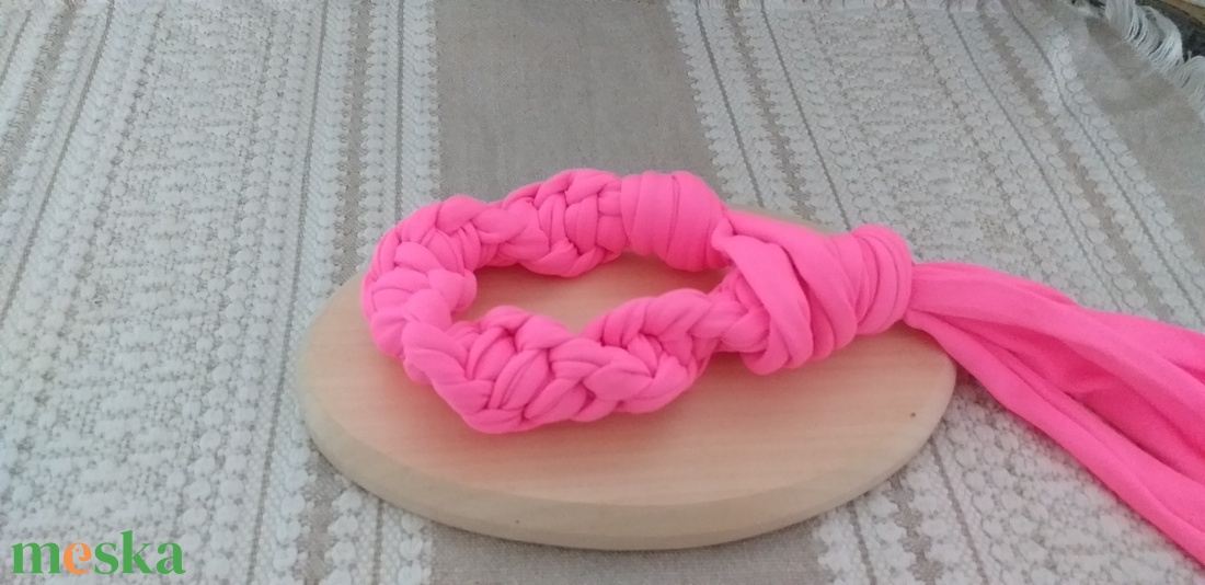 Pink csomózott karkötő - ékszer - karkötő - fonott karkötő - Meska.hu Pink csomózott karkötő - ékszer - karkötő - fonott karkötő - Meska.hu