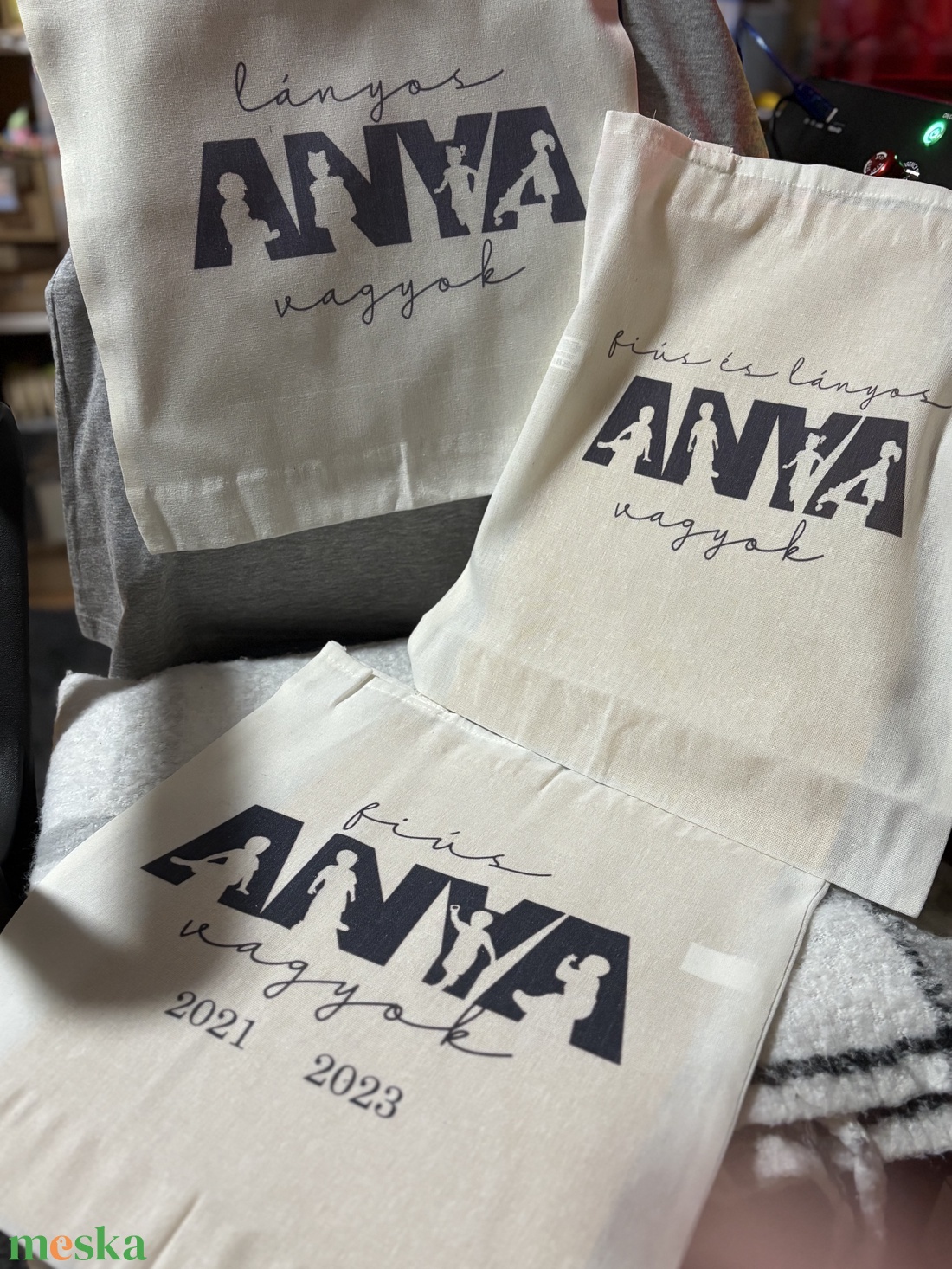 Fiús és lányos anya vagyok vászonszatyor - táska & tok - bevásárlás & shopper táska - shopper, textiltáska, szatyor - Meska.hu