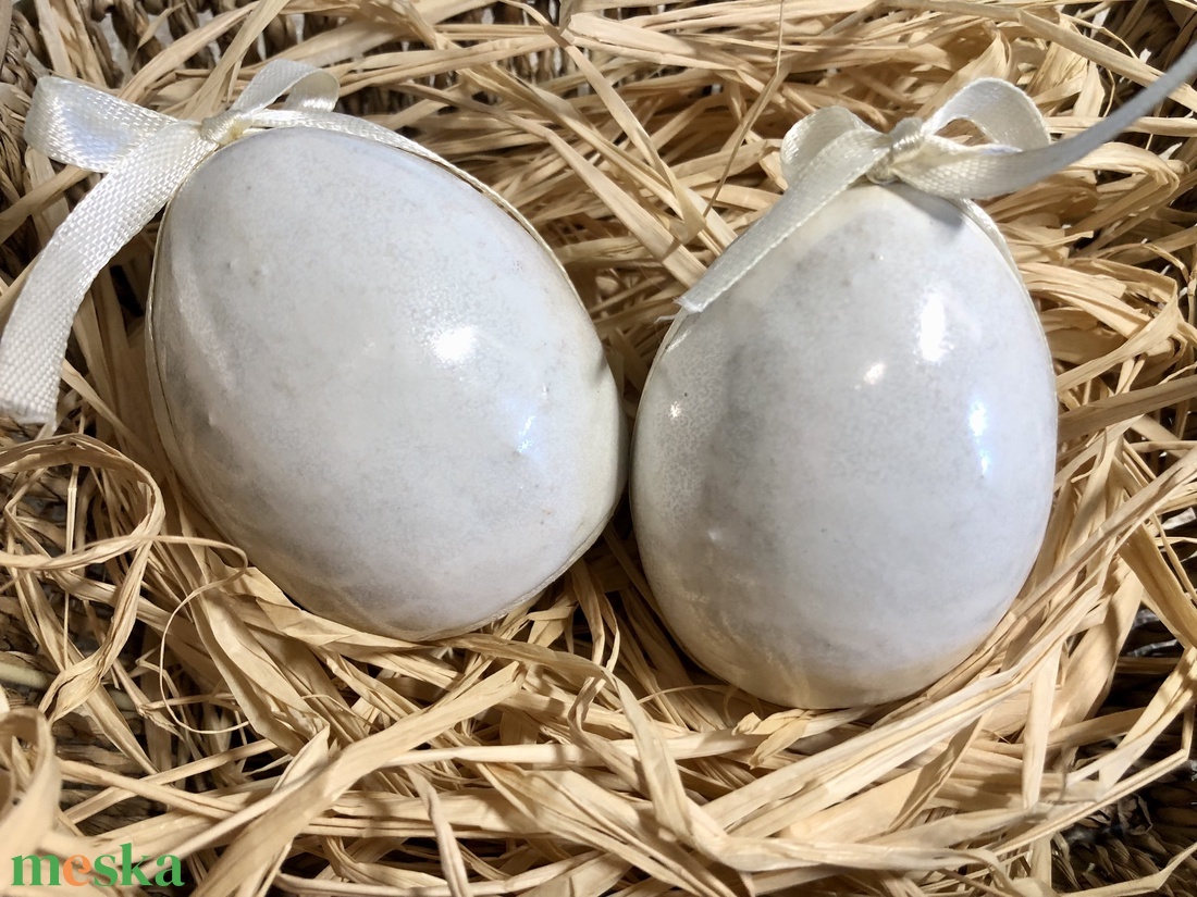 Gyöngyház fehér Húsvéti kerámia tojások - otthon & életmód - dekoráció - dísztárgy - Meska.hu