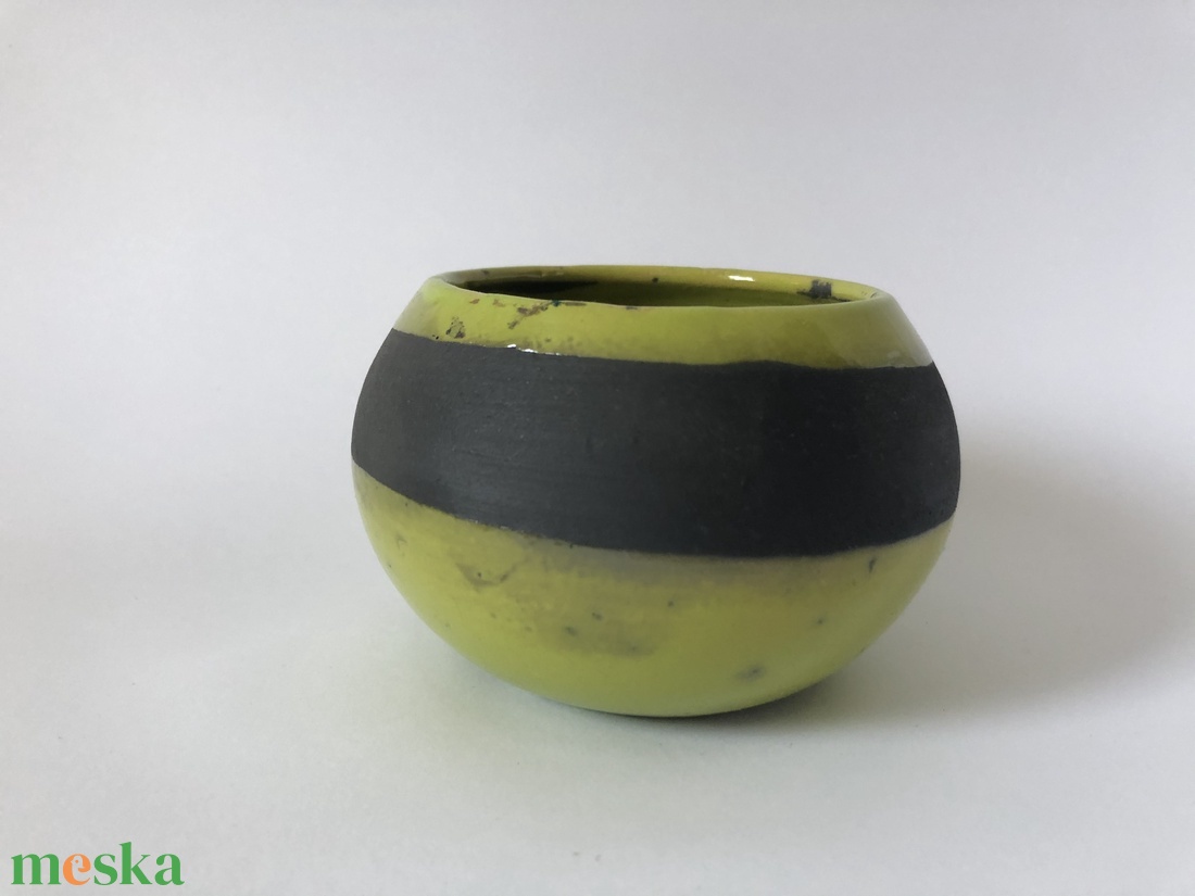 Fekete-zöld kerámia edényke - otthon & életmód - dekoráció - asztal és polc dekoráció - dekorációs tál, tartó - Meska.hu