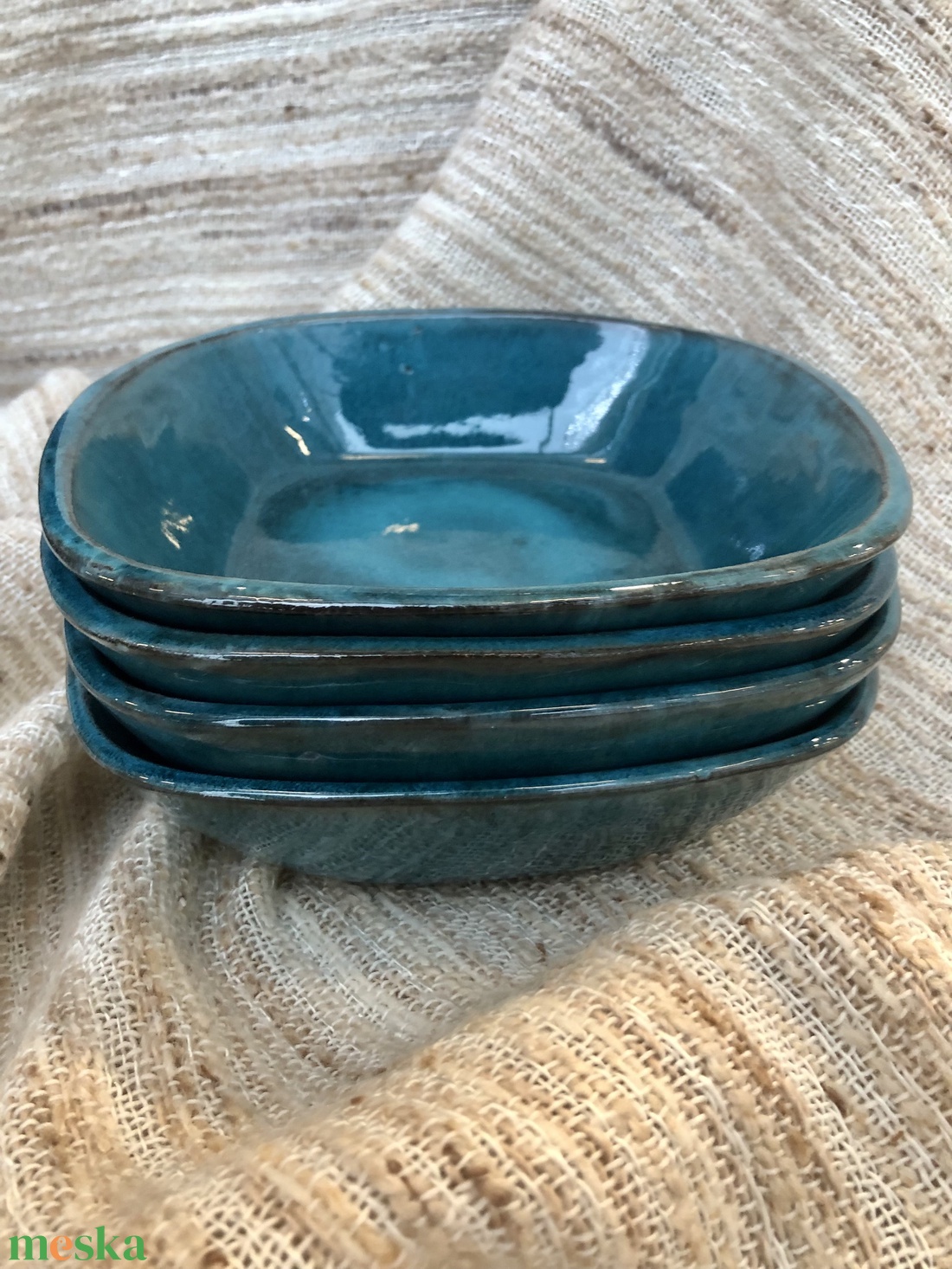 Szögletes türkiz tányér - otthon & életmód - konyhafelszerelés, tálalás - tálalás - tányér & étkészlet - Meska.hu