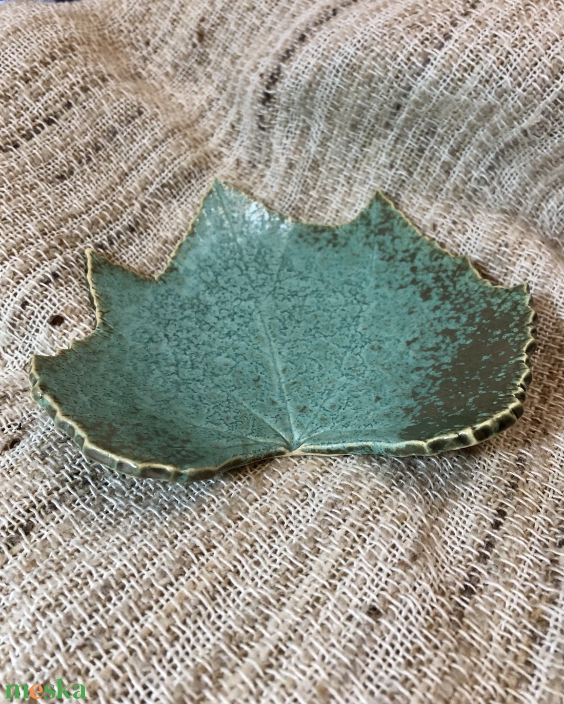 Menta-türkiz szőlőlevél tányérka  - esküvő - dekoráció - asztaldísz - Meska.hu