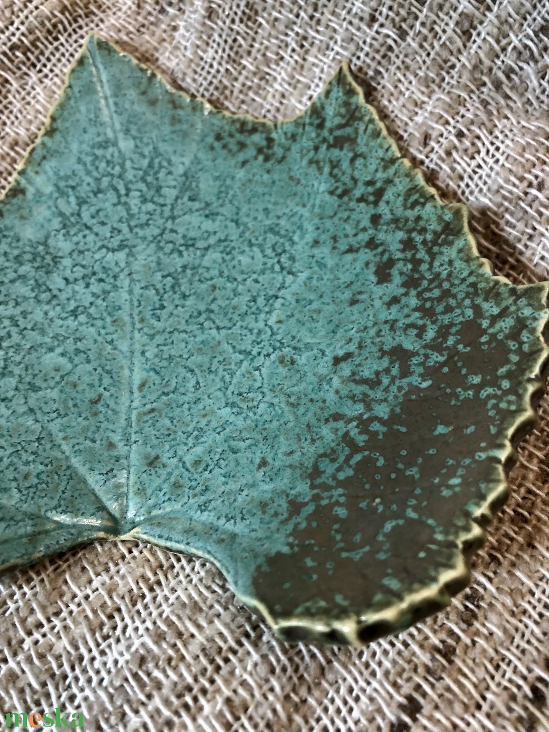 Menta-türkiz szőlőlevél tányérka  - esküvő - dekoráció - asztaldísz - Meska.hu