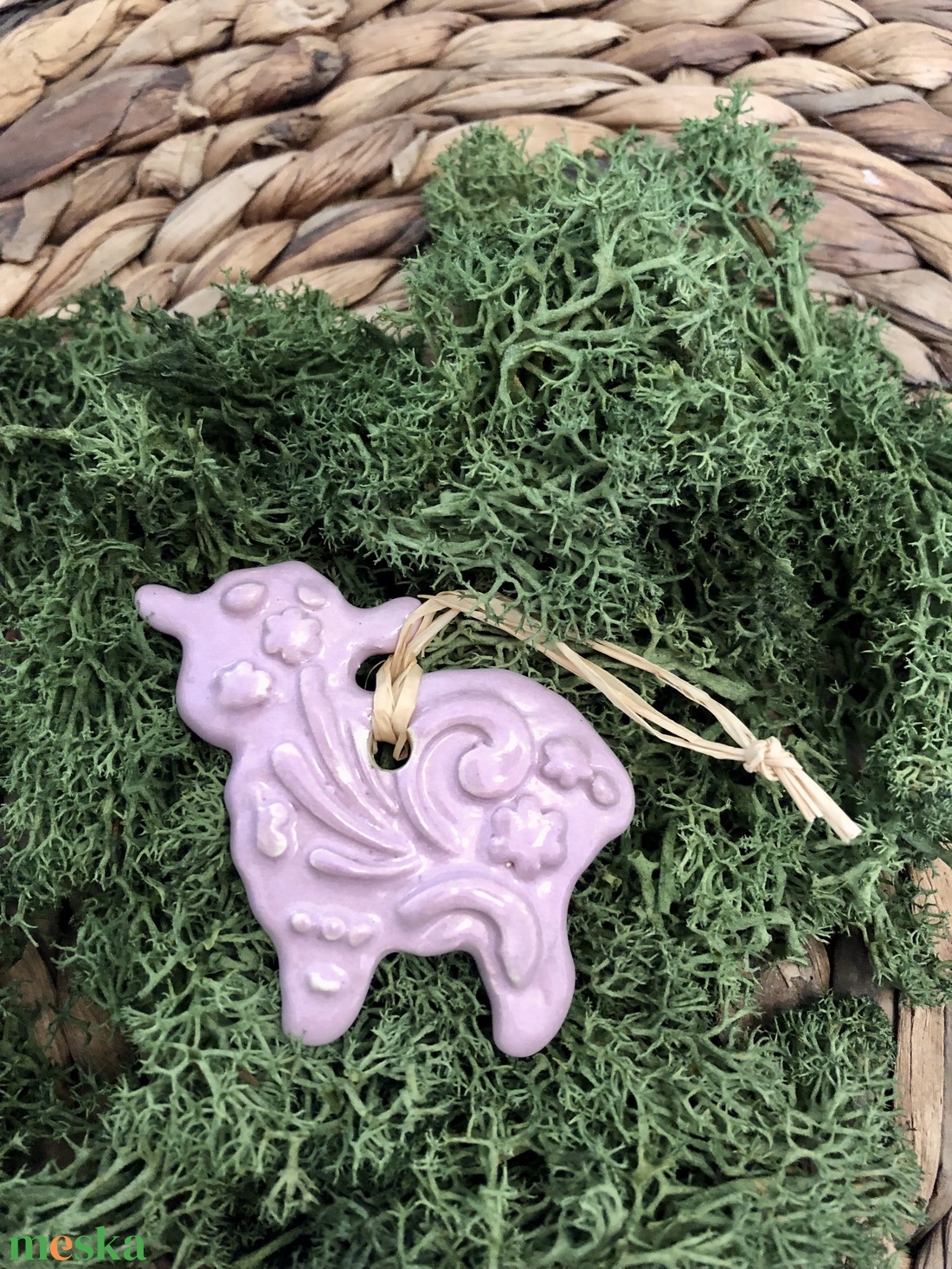 Rózsaszín Bárányka kerámia függő dísz - ünnepi díszek, dekorációk - húsvéti díszek és dekorációk - húsvéti tojásfadíszek - Meska.hu