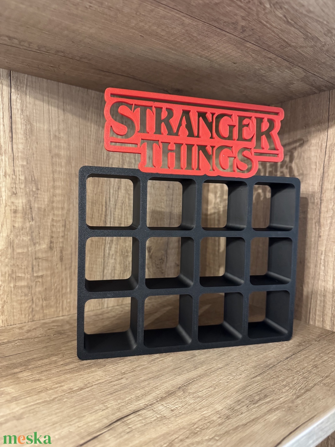 Stranger Things Kinder Joy Funko figura tartó  12 férőhelyes - otthon & életmód - babaszoba, gyerekszoba - játéktároló - Meska.hu
