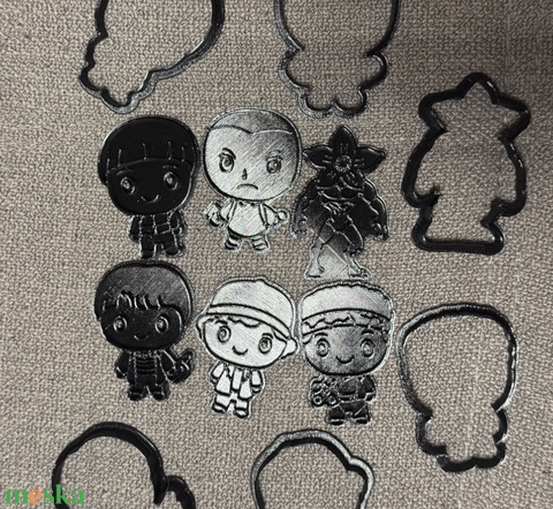 Stranger Things süti- és fondantkiszúró szett - otthon & életmód - konyhafelszerelés, tálalás - sütés, főzés - sütikiszúró - Meska.hu