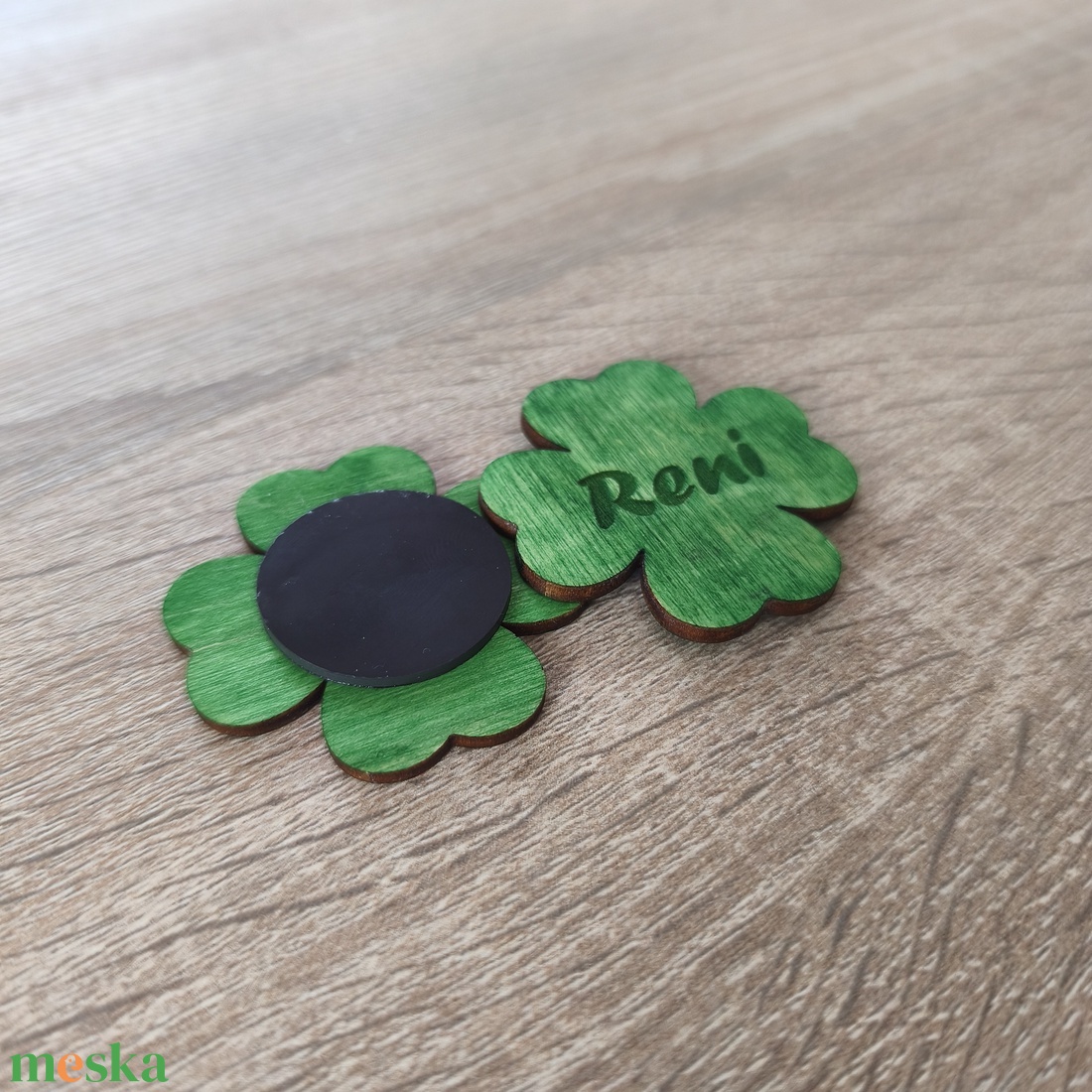 Szerencsehozó lóhere hűtőmágnes � Egyedi neves felirattal - otthon & életmód - konyhafelszerelés, tálalás - konyhai dekoráció - hűtőmágnes - Meska.hu