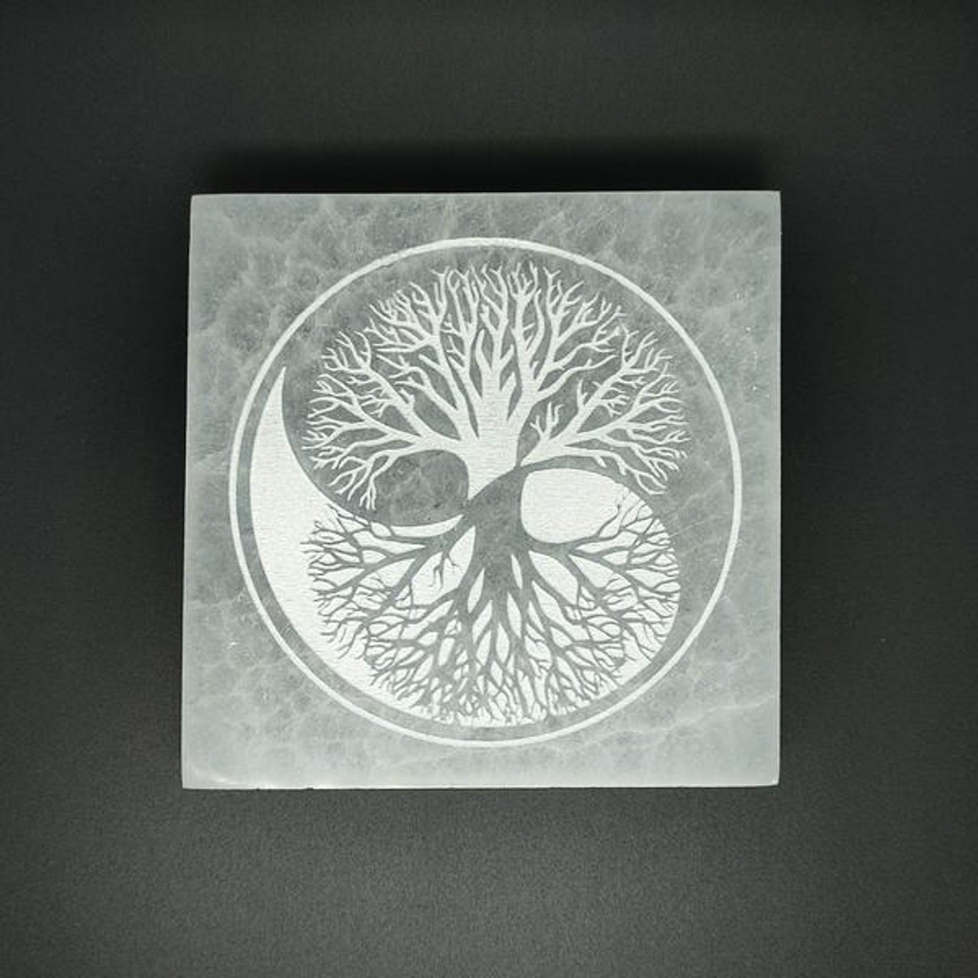 Szelenit négyzet yin yang életfa 10cm - kellékek & szerszámok - ásvány alapanyag - szelenit korong - Meska.hu