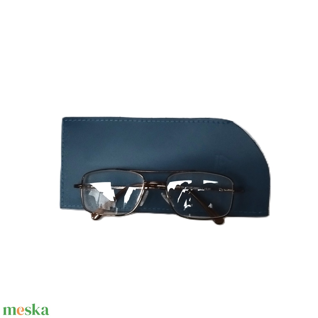 Selyemfényű farmerkék bőr szemüvegtok Oculos 023 M - táska & tok - pénztárca & más tok - szemüvegtok - Meska.hu Selyemfényű farmerkék bőr szemüvegtok Oculos 023 M - táska & tok - pénztárca & más tok - szemüvegtok - Meska.hu