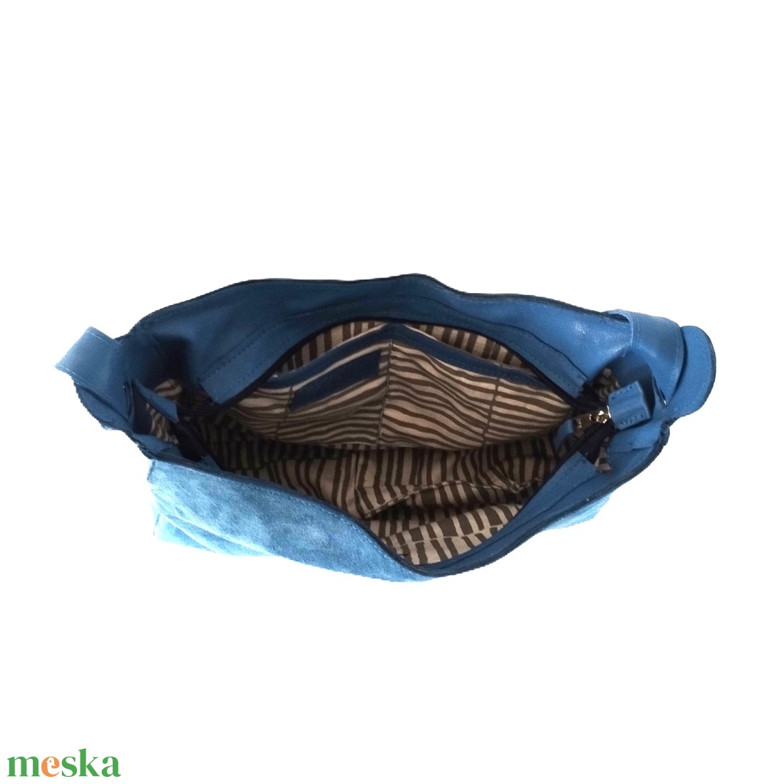 Búzavirágkék bőr válltáska velúr és teljes bőrből Gondola 013 M - táska & tok - kézitáska & válltáska - válltáska - Meska.hu Búzavirágkék bőr válltáska velúr és teljes bőrből Gondola 013 M - táska & tok - kézitáska & válltáska - válltáska - Meska.hu