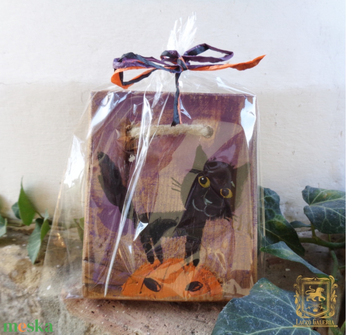 Kormi + Halloween - Rusztikus Fatábla, Vicces Ajándék ötlet - Egyedi Falidísz, Macska, Cica, Falikép - otthon & életmód - dekoráció - fali és függő dekoráció - falra akasztható dekor - Meska.hu Kormi + Halloween - Rusztikus Fatábla, Vicces Ajándék ötlet - Egyedi Falidísz, Macska, Cica, Falikép - otthon & életmód - dekoráció - fali és függő dekoráció - falra akasztható dekor - Meska.hu