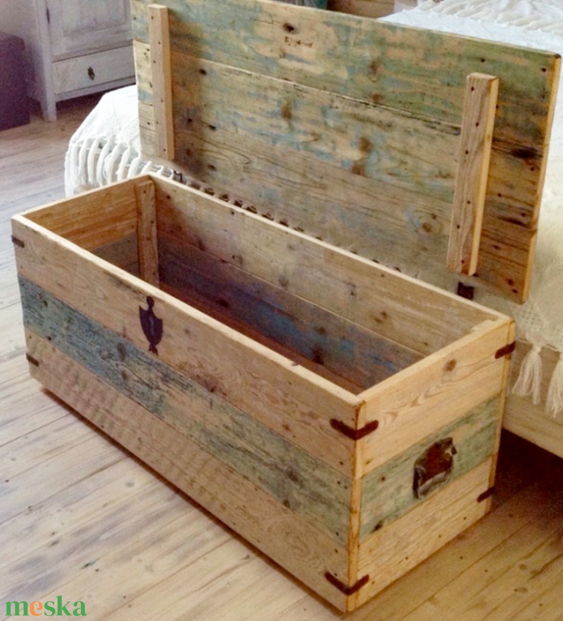 Tricolor nagyméretű láda - Hajóláda, Tároló - otthon & életmód - tárolás & rendszerezés - láda - Meska.hu