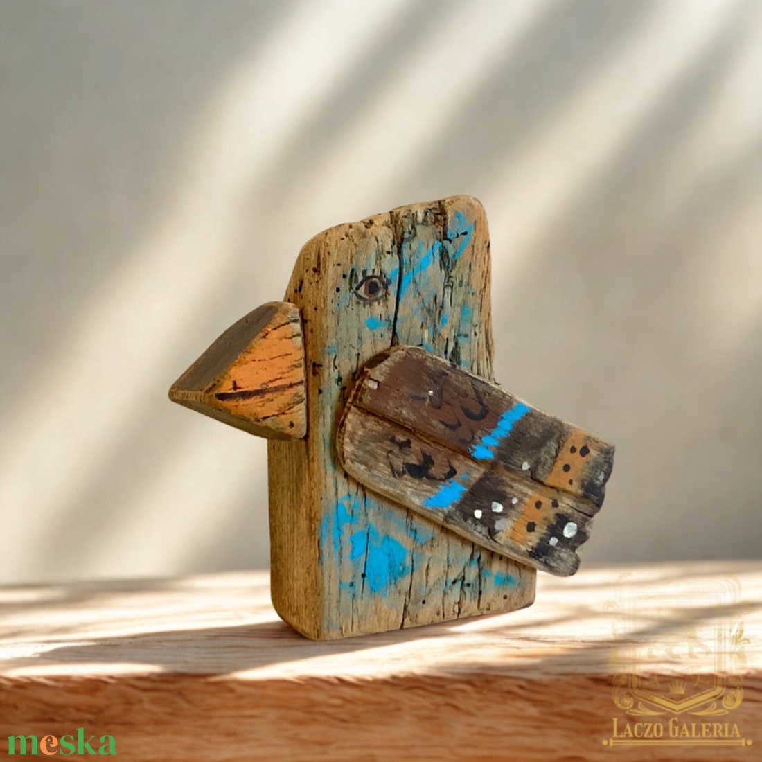 Boldogság Kék Madara - Rusztikus Fa Dekoráció, Ajándék ötlet, Egyedi dísz, Madár- Antik Tölgyfa - otthon & életmód - dekoráció - fali és függő dekoráció - falra akasztható dekor - Meska.hu