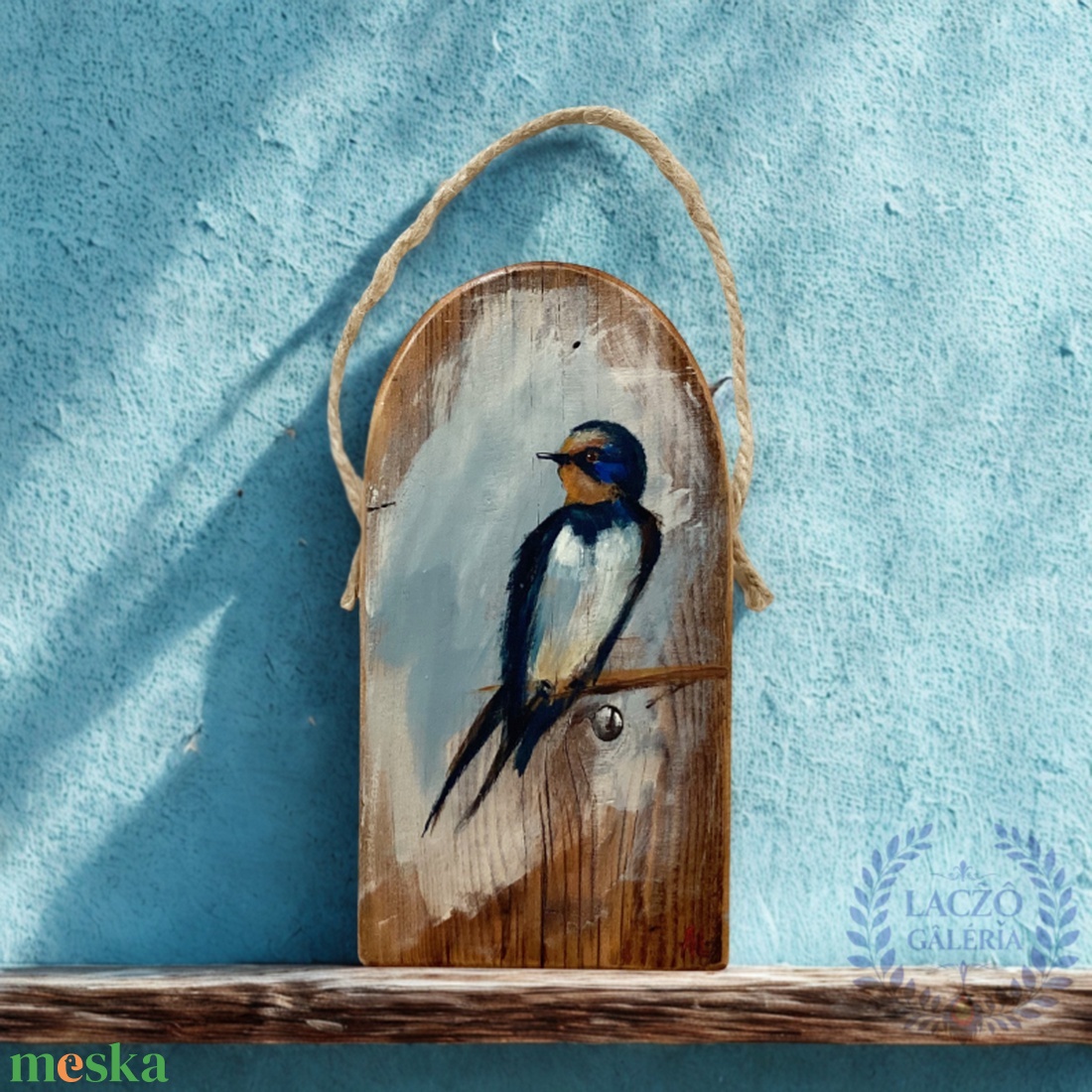 Fecskemadár - Rusztikus Fatábla, Ajándék ötlet - Egyedi Falidísz, Gyerekszoba, Madár, Fecske - otthon & életmód - dekoráció - fali és függő dekoráció - falra akasztható dekor - Meska.hu