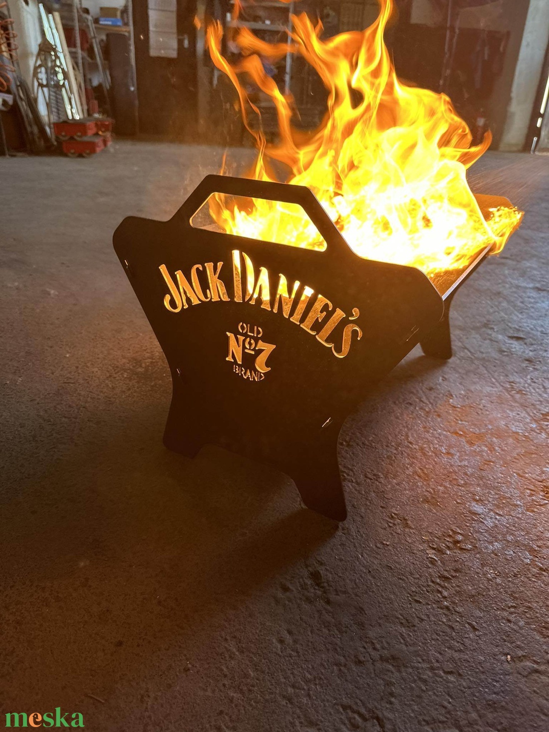 Jack Daniels tűzrakó - otthon & életmód - ház & kert - bográcsozás, grillezés - Meska.hu Jack Daniels tűzrakó - otthon & életmód - ház & kert - bográcsozás, grillezés - Meska.hu