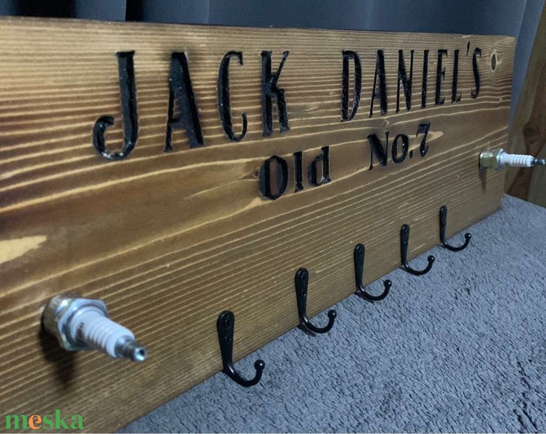 Jack Daniels ruhaakasztó - otthon & életmód - bútor - más bútor - Meska.hu Jack Daniels ruhaakasztó - otthon & életmód - bútor - más bútor - Meska.hu
