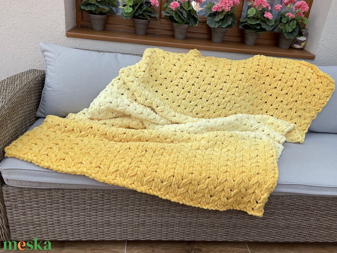 Napsárga színátmenetes kötött takaró - otthon & életmód - lakástextil - felnőtt takaró, pléd - Meska.hu