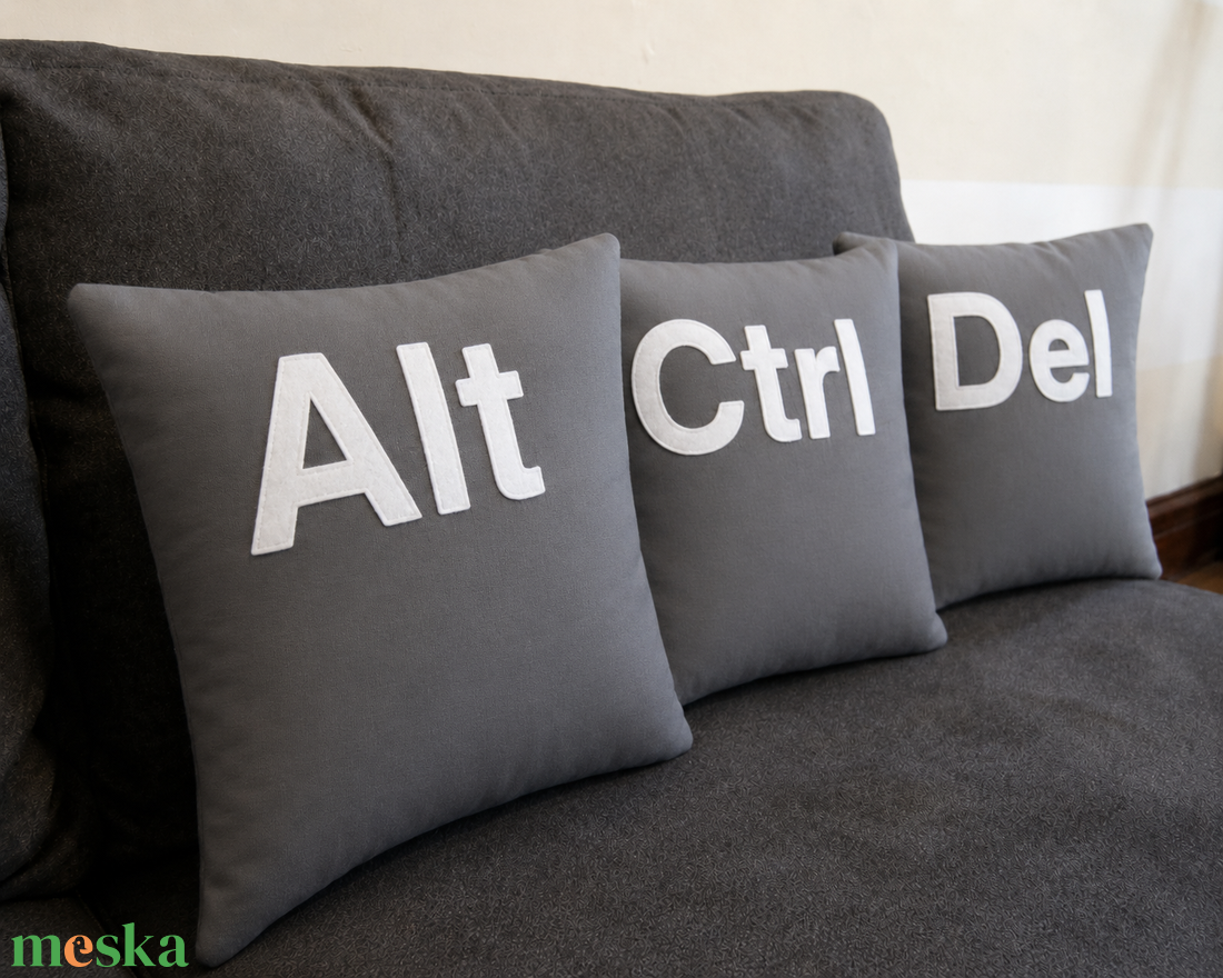 Ctrl Alt Del párna szett - otthon & életmód - lakástextil - párna & párnahuzat - díszpárna (belsővel együtt) - Meska.hu