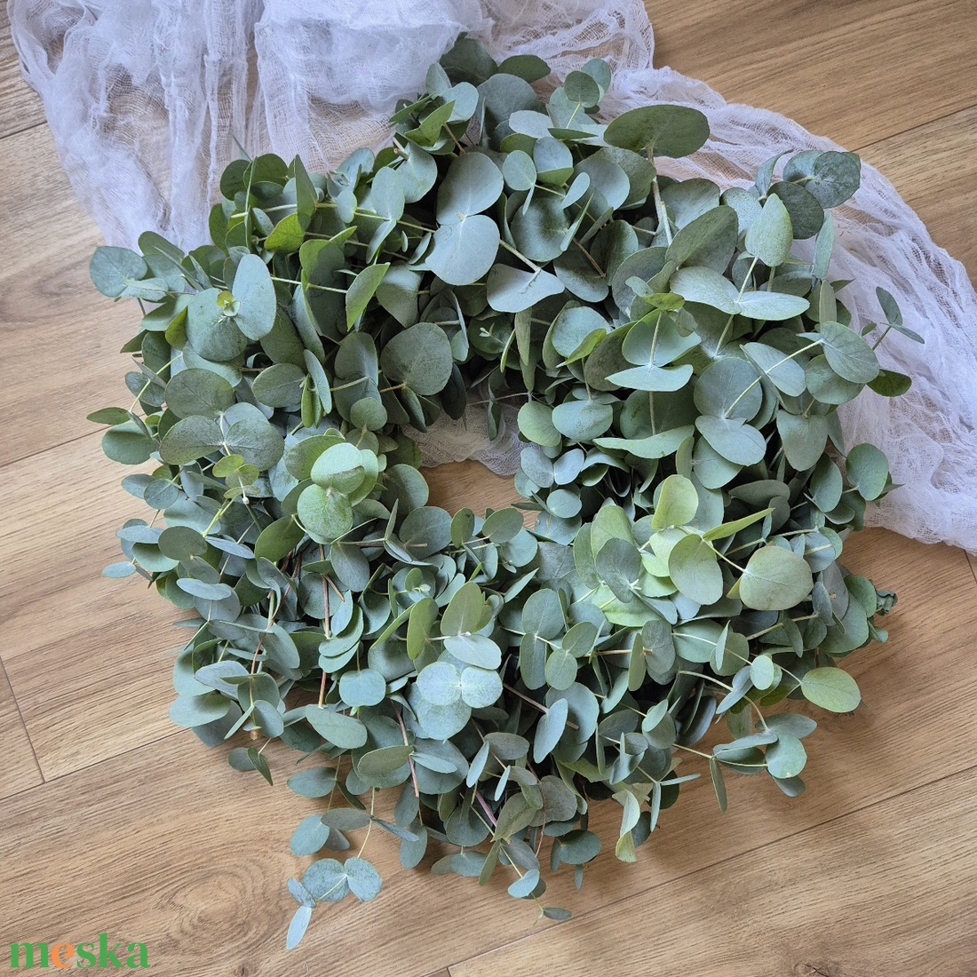 Friss eukaliptusz kopogtató, koszorú - karácsony - karácsonyi lakásdekoráció - karácsonyi ajtódíszek - Meska.hu