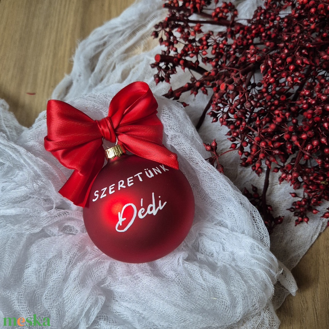 Egyedi feliratú karácsonyfa gömb karácsonyra, esküvőre, felkérőnek, céges ajándékként, bármilyen színvilágban - karácsony - karácsonyi lakásdekoráció - karácsonyfadíszek - Meska.hu