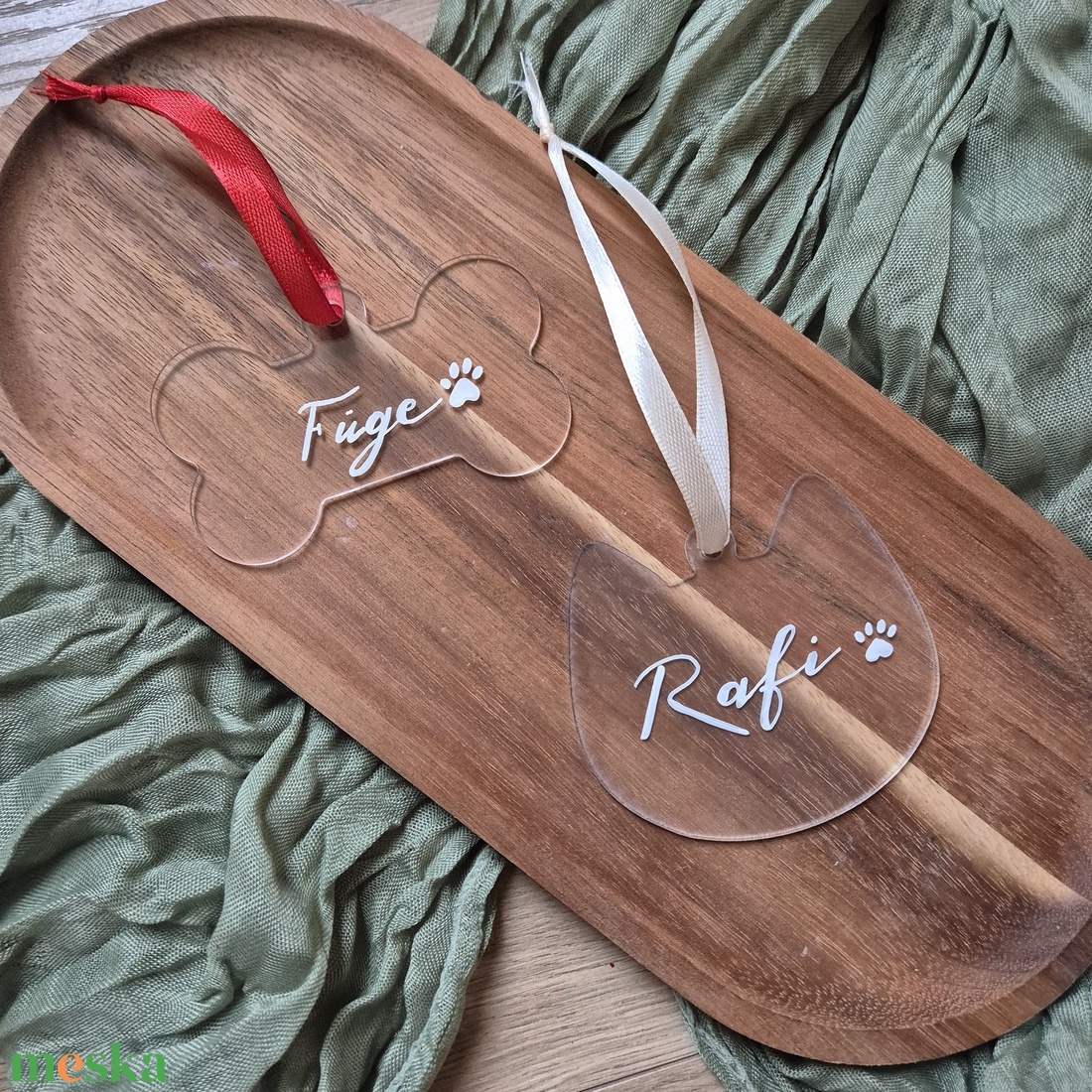 Cica és kutya plexi karácsonyfadísz egyedi névvel ellátva - karácsony - karácsonyi lakásdekoráció - karácsonyfadíszek - Meska.hu