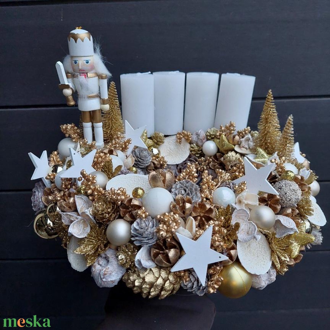 Diótörős adventi koszorú szárazvirágokból és termésekből - karácsony - adventi díszek - adventi koszorú - Meska.hu