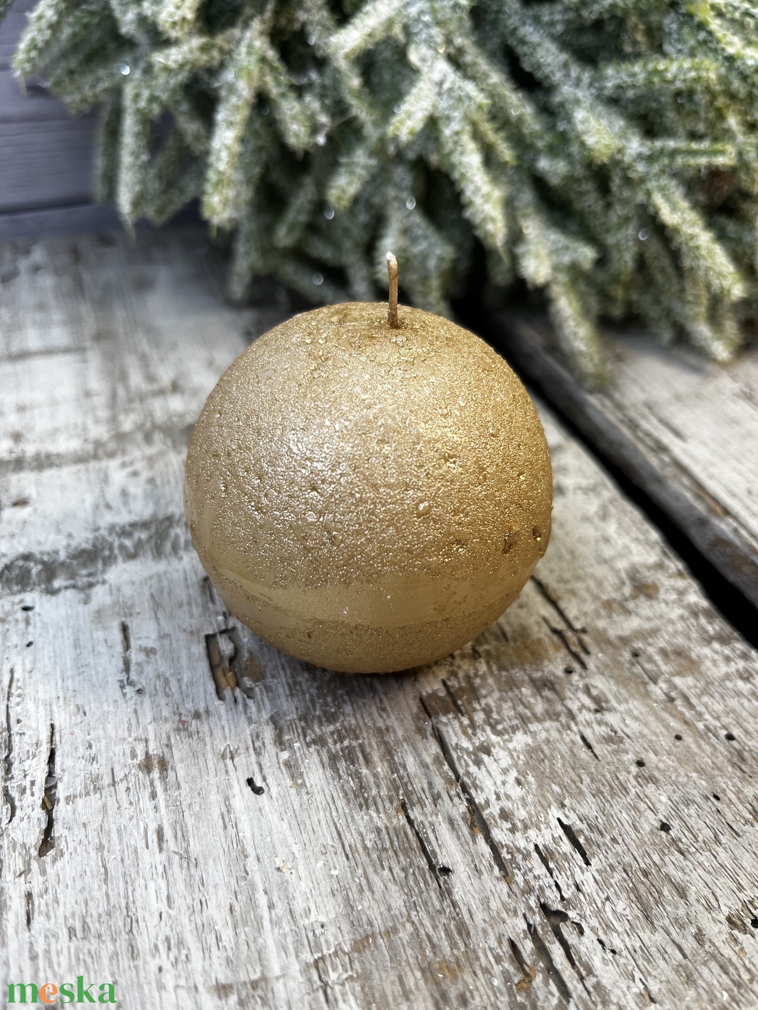 Rusztikus arany gömb gyertya - kellékek & szerszámok - dekorációs kellékek - dekorációs gyertya - Meska.hu