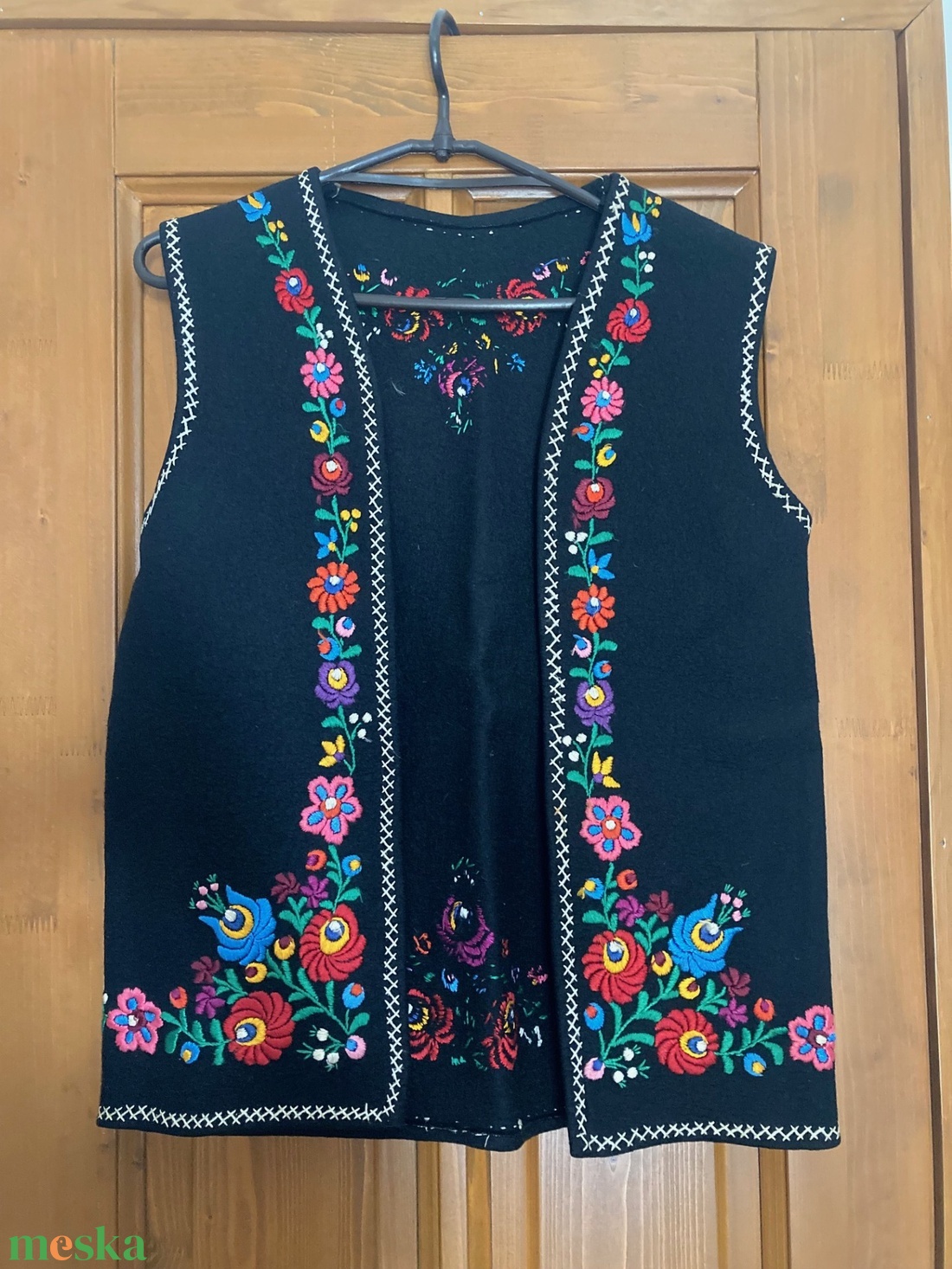 Kézzel hímzett kalocsai mellény � hibátlan állapotban - ruha & divat - női ruha - mellény - Meska.hu