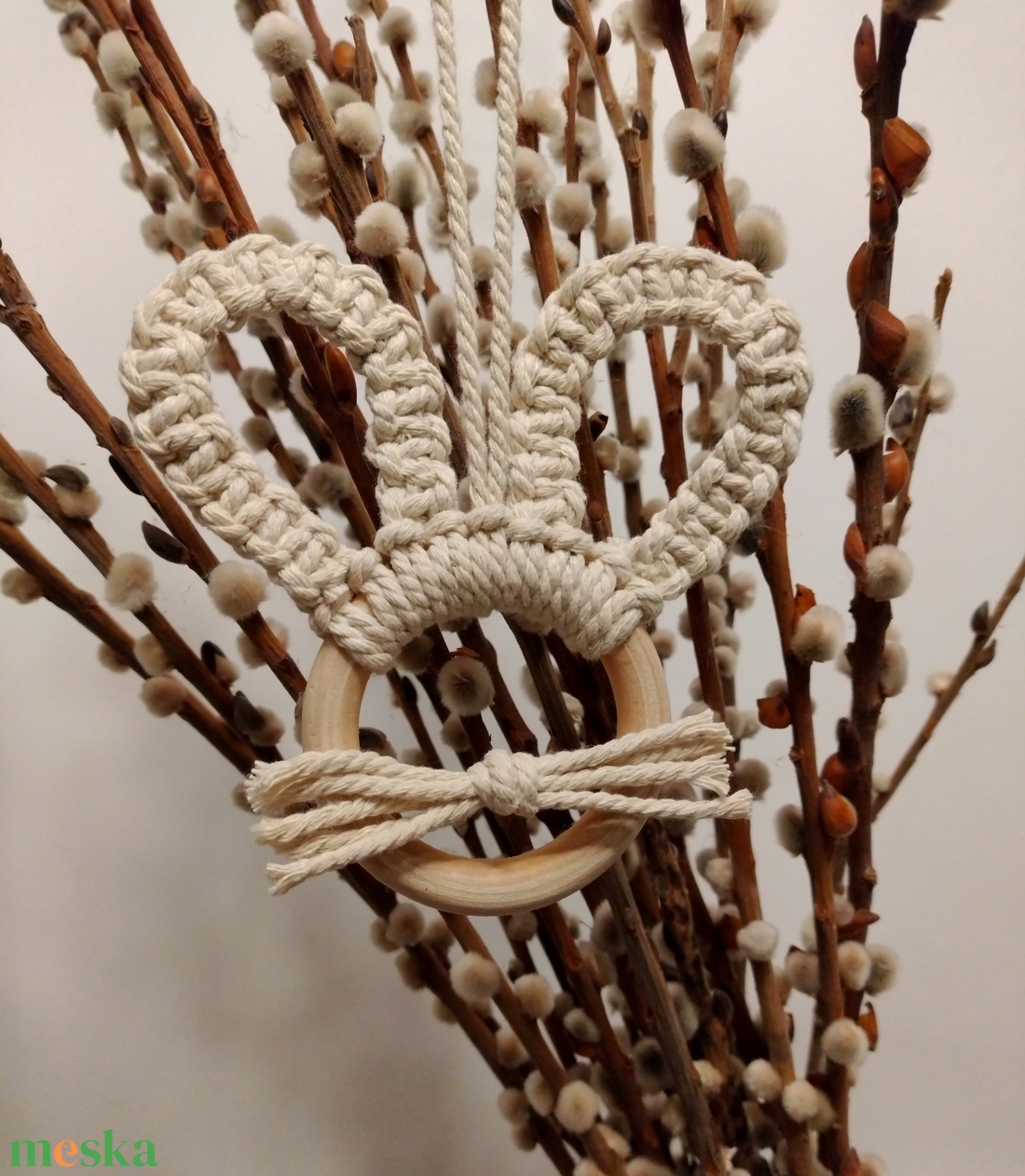 Makramé nyuszifül - ünnepi díszek, dekorációk - húsvéti díszek és dekorációk - húsvéti tojásfadíszek - Meska.hu