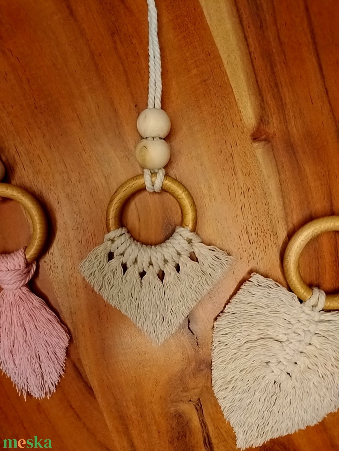 Makramé autós illatosító - kézzel kötött dekor - otthon & életmód - autó - autós illatosító - Meska.hu