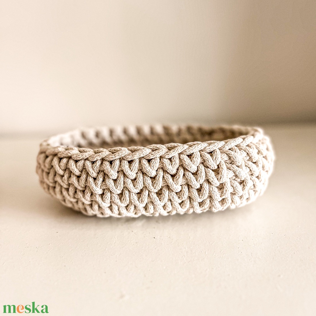 Horgolt ovális kosár � Természetes és letisztult dizájn - otthon & életmód - tárolás & rendszerezés - tárolókosár - Meska.hu