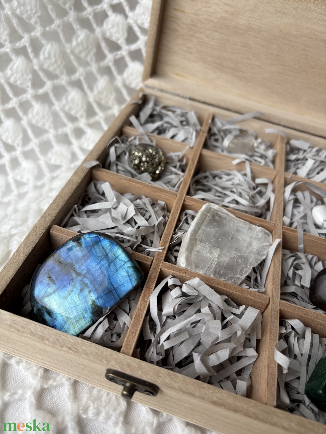 Ásványgyűjtő doboz - kellékek & szerszámok - hobby fa alapanyag - tároló - Meska.hu