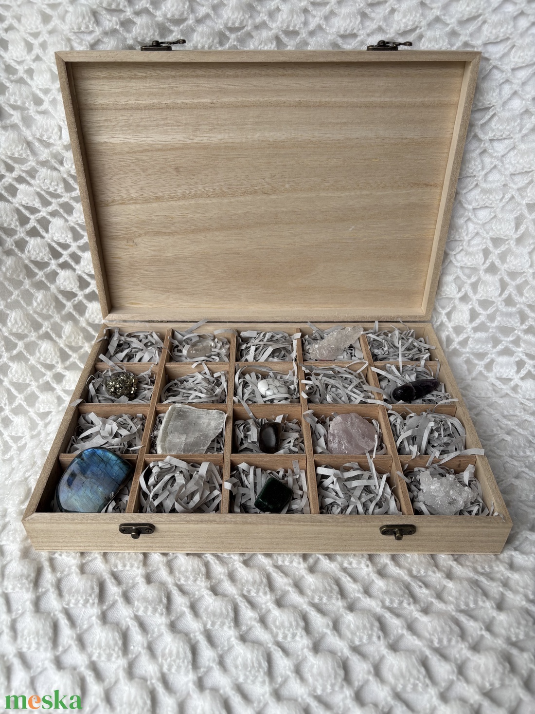 Ásványgyűjtő doboz - kellékek & szerszámok - hobby fa alapanyag - tároló - Meska.hu