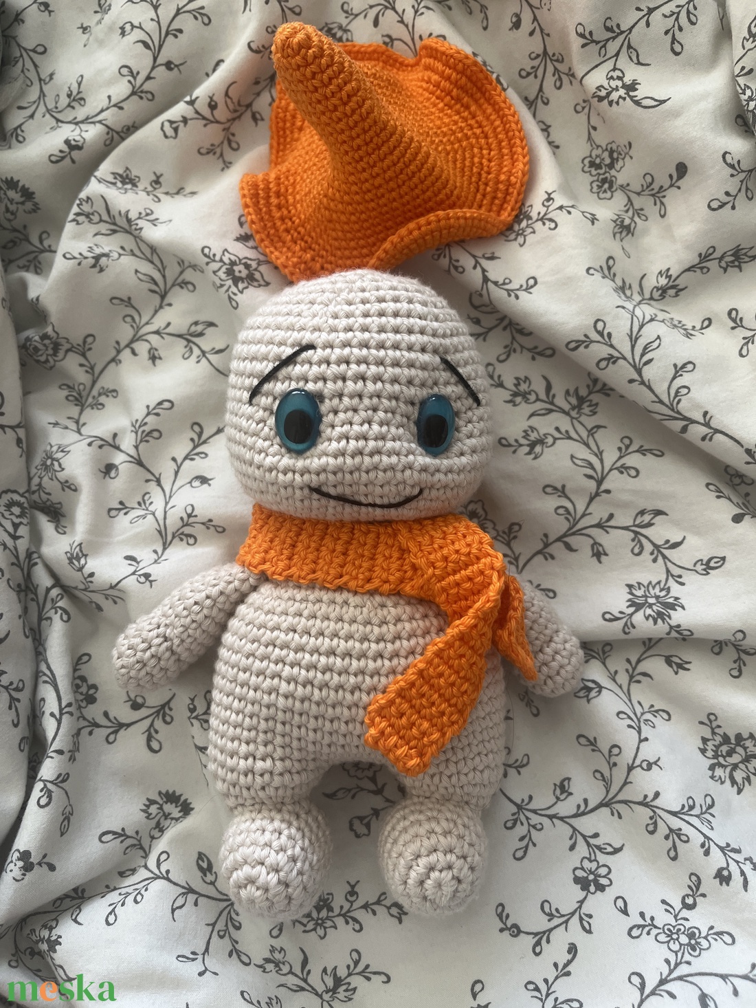 Horgolt szellem levehető kalappal, biztonsági szemmel - otthon & életmód - dekoráció - halloween - halloweeni figurák - Meska.hu