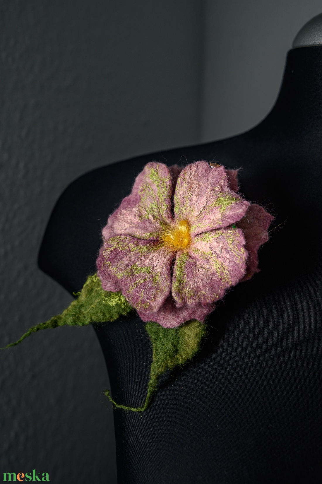 Nemez kitűző - ékszer - kitűző és bross - Meska.hu