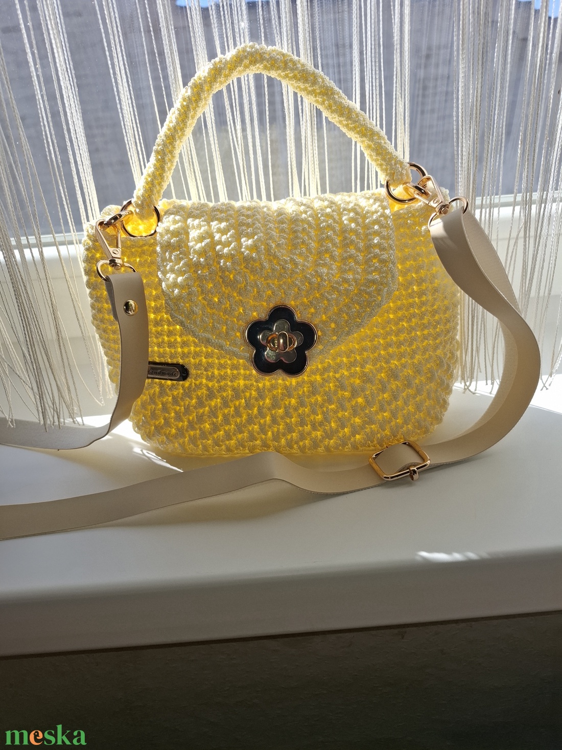 Sunny Flower  kézzel horgolt női táska (La Nelly) - táska & tok - kézitáska & válltáska - vállon átvethető táska - Meska.hu