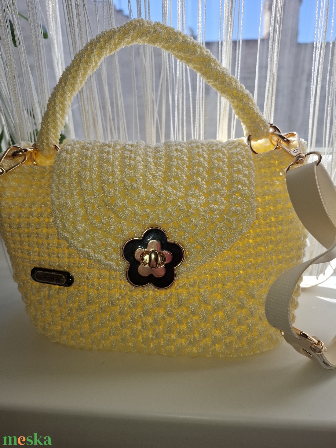 Sunny Flower  kézzel horgolt női táska (La Nelly) - táska & tok - kézitáska & válltáska - vállon átvethető táska - Meska.hu