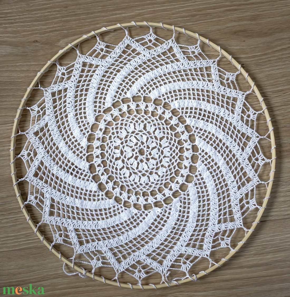 Fehér horgolt mandala 40 cm - otthon & életmód - dekoráció - fali és függő dekoráció - függődísz - Meska.hu