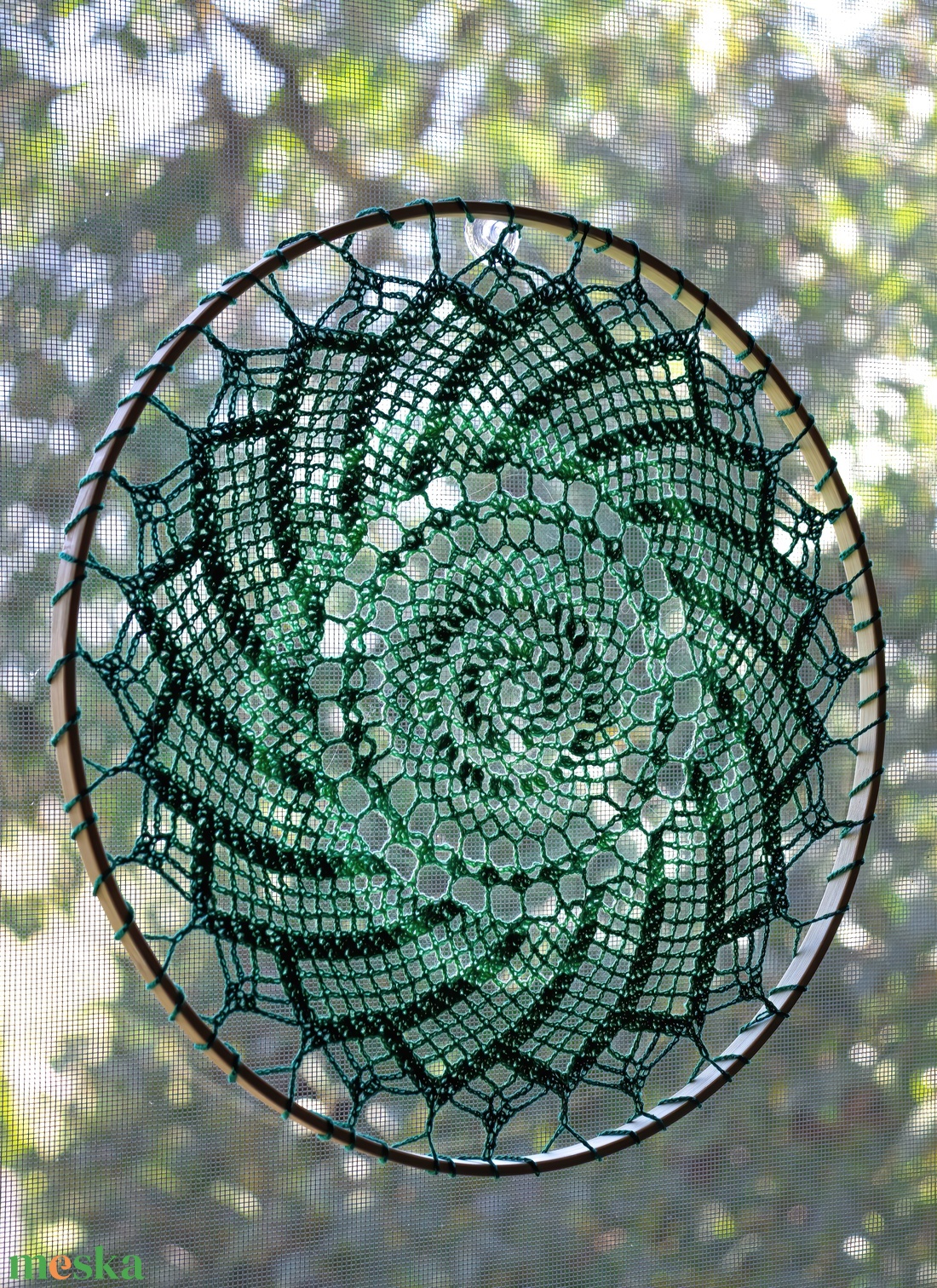 Zöld színátmenetes mandala 30 cm-es - otthon & életmód - dekoráció - ajtó- és ablak dekoráció - ablakdísz - Meska.hu Zöld színátmenetes mandala 30 cm-es - otthon & életmód - dekoráció - ajtó- és ablak dekoráció - ablakdísz - Meska.hu