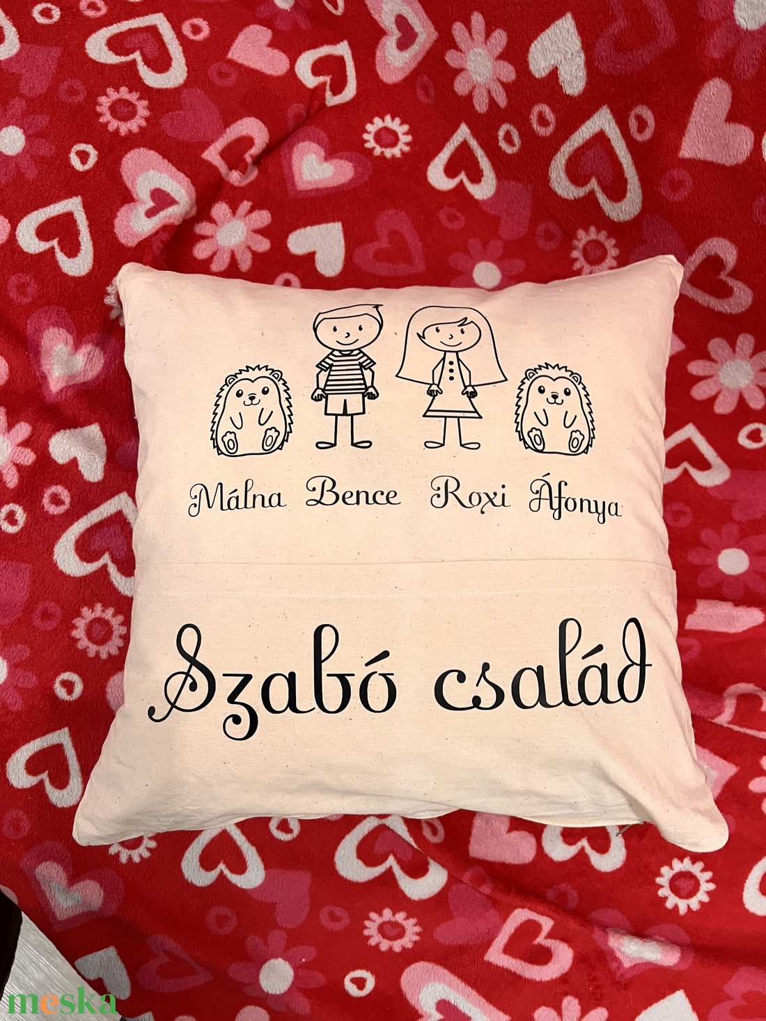 Családi párna - otthon & életmód - lakástextil - párna & párnahuzat - Meska.hu Családi párna - otthon & életmód - lakástextil - párna & párnahuzat - Meska.hu