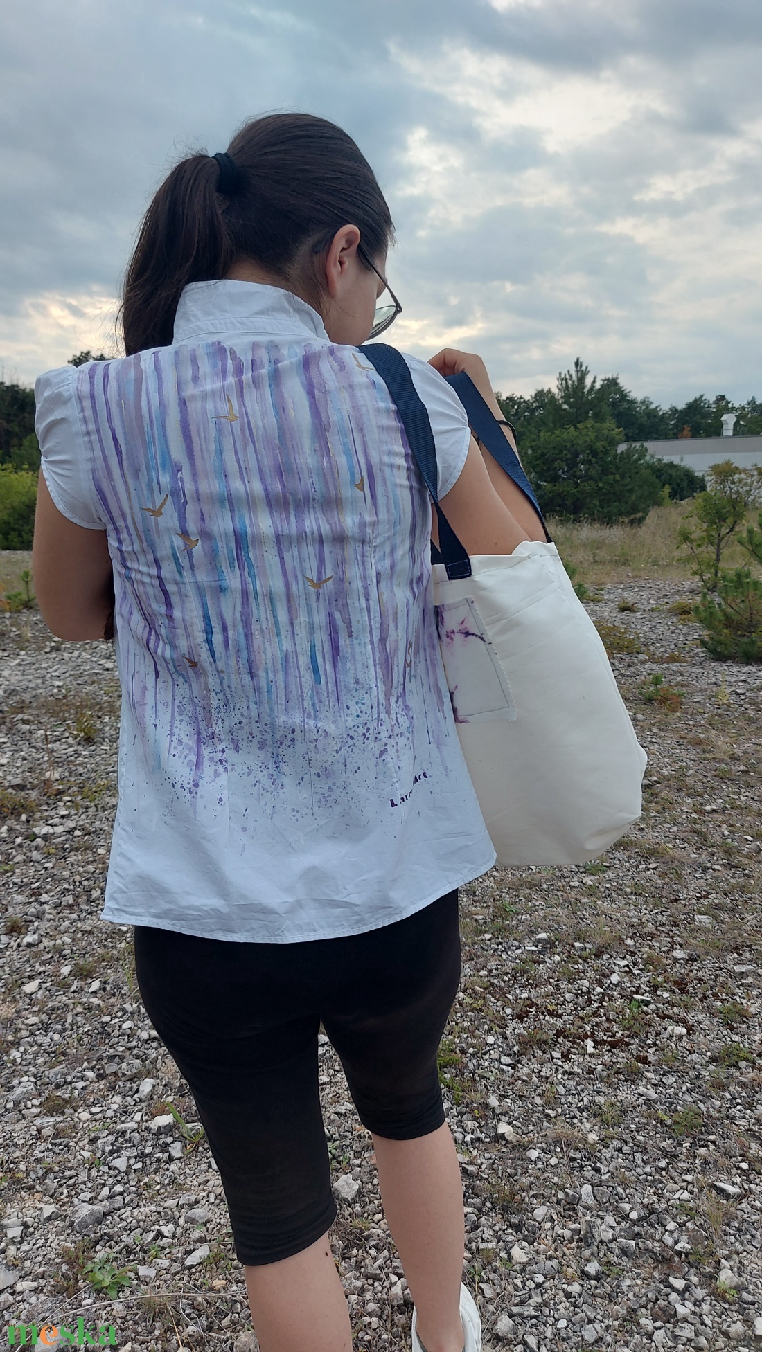 Művészet amit viselhetsz. Szabad kézzel festett nő rövid ujjú ing - ruha & divat - női ruha - blúz - Meska.hu