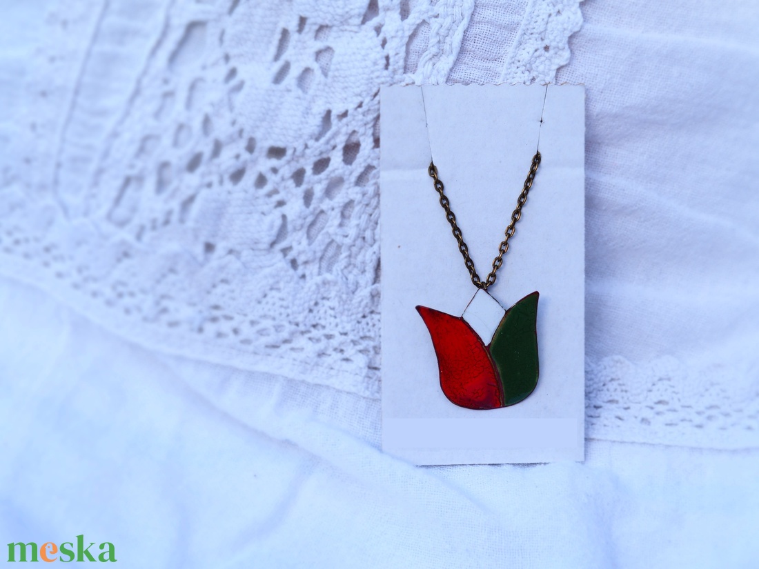 TŰZZOMÁNC Tulipán trikolor medál, nyaklánc, magyar - ékszer - nyaklánc - medál - Meska.hu TŰZZOMÁNC Tulipán trikolor medál, nyaklánc, magyar - ékszer - nyaklánc - medál - Meska.hu
