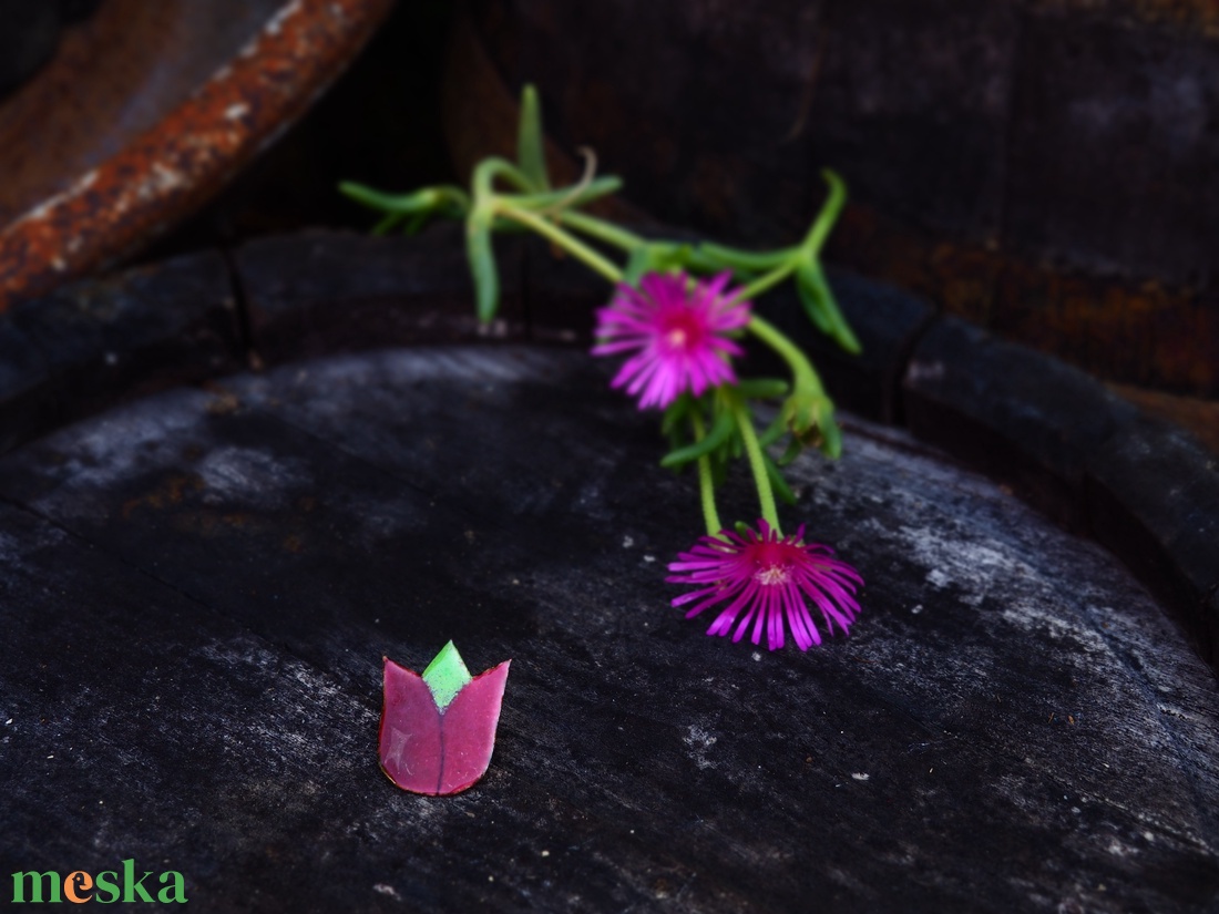 Tulipán bross, kitűző  - tűzzománc  - ékszer - kitűző és bross - Meska.hu