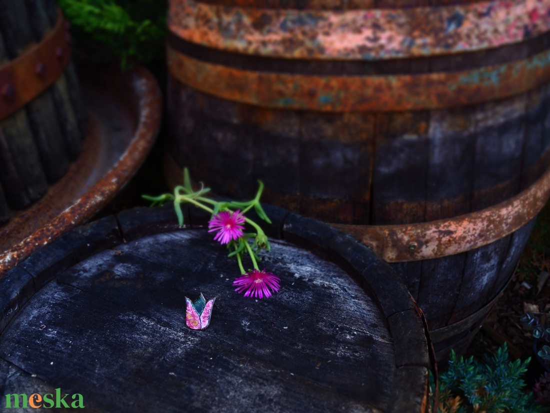 Tulipán bross, kitűző  - tűzzománc  - ékszer - kitűző és bross - Meska.hu